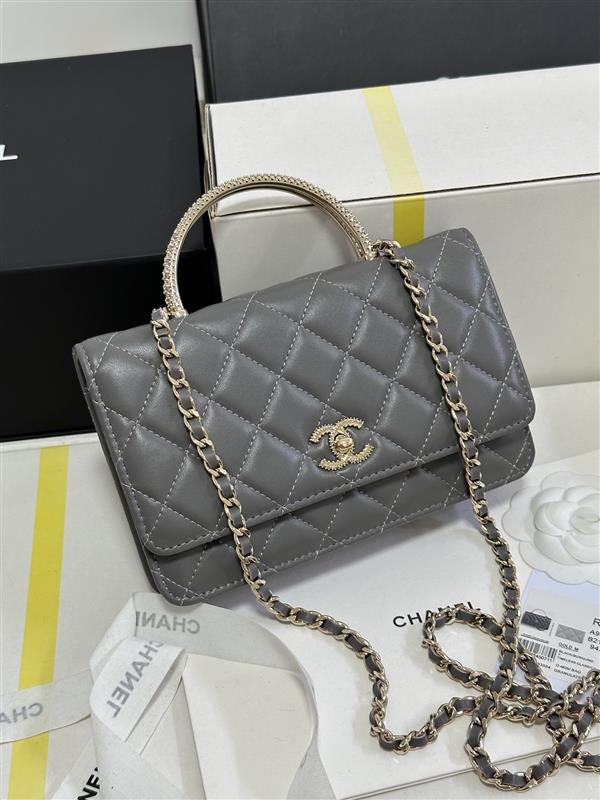 2026127205142409 700